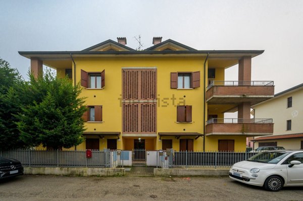appartamento in vendita a Cadelbosco di Sopra in zona Cadelbosco di Sotto