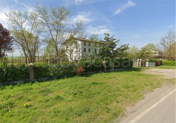 casa indipendente in vendita a Cadelbosco di Sopra