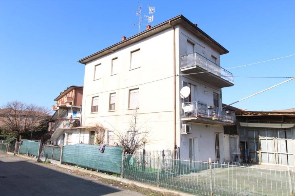 appartamento in vendita a Cadelbosco di Sopra
