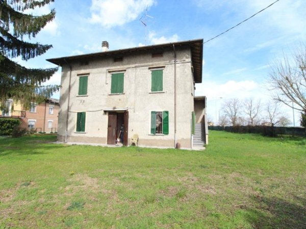 casa indipendente in vendita a Cadelbosco di Sopra