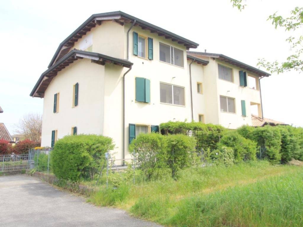 appartamento in vendita a Cadelbosco di Sopra