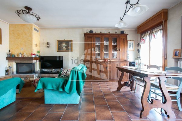 appartamento in vendita a Cadelbosco di Sopra