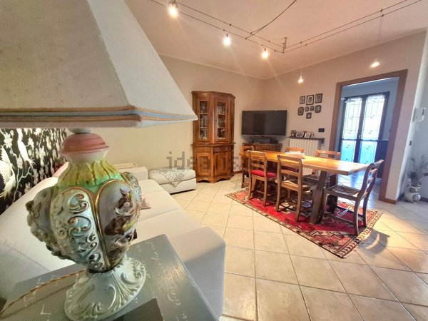 appartamento in vendita a Cadelbosco di Sopra