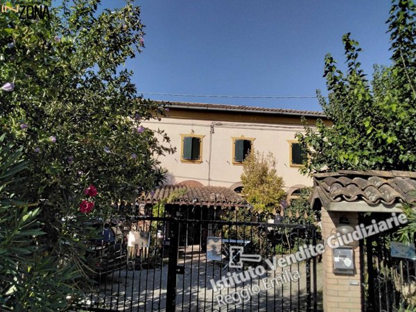 casa indipendente in vendita a Cadelbosco di Sopra