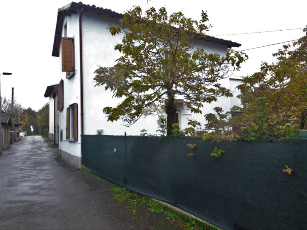 casa indipendente in vendita a Cadelbosco di Sopra in zona Zurco