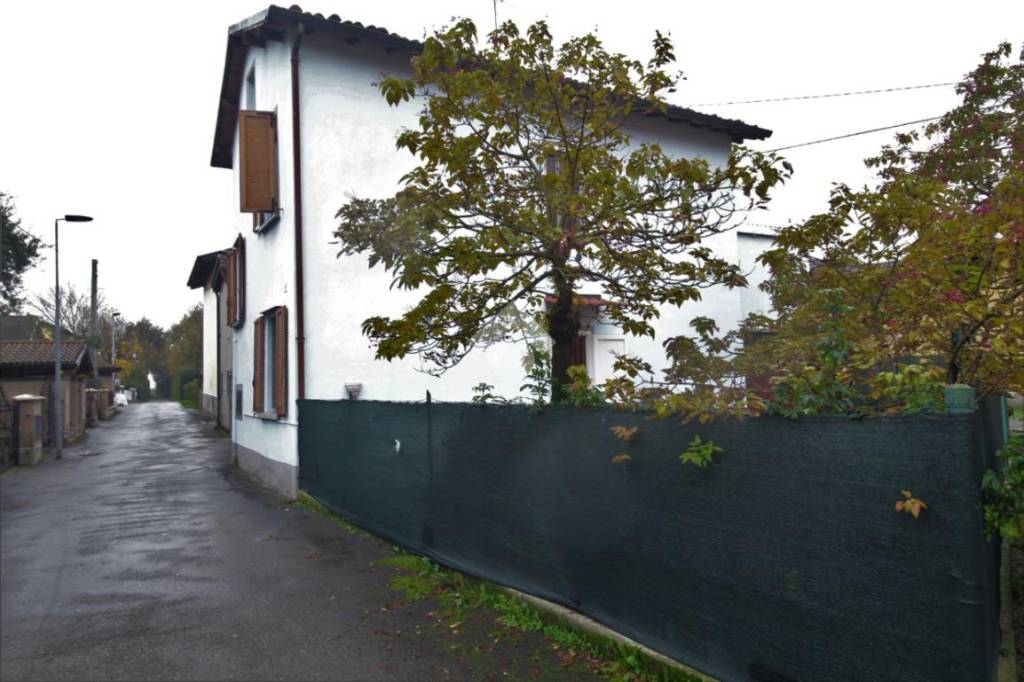 casa indipendente in vendita a Cadelbosco di Sopra in zona Zurco
