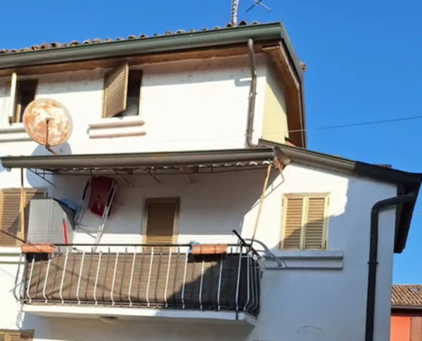 casa indipendente in vendita a Cadelbosco di Sopra