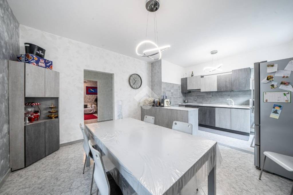 casa indipendente in vendita a Cadelbosco di Sopra