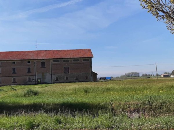 casa indipendente in vendita a Cadelbosco di Sopra