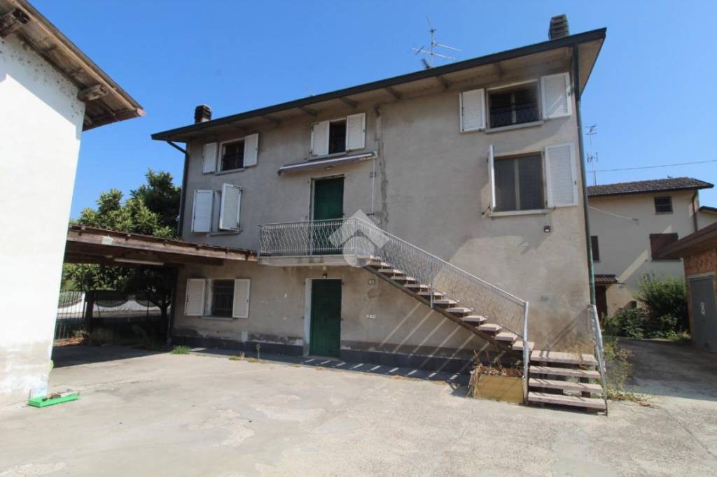 appartamento in vendita a Cadelbosco di Sopra
