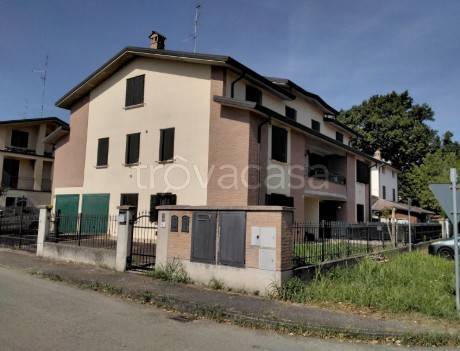 appartamento in vendita a Cadelbosco di Sopra