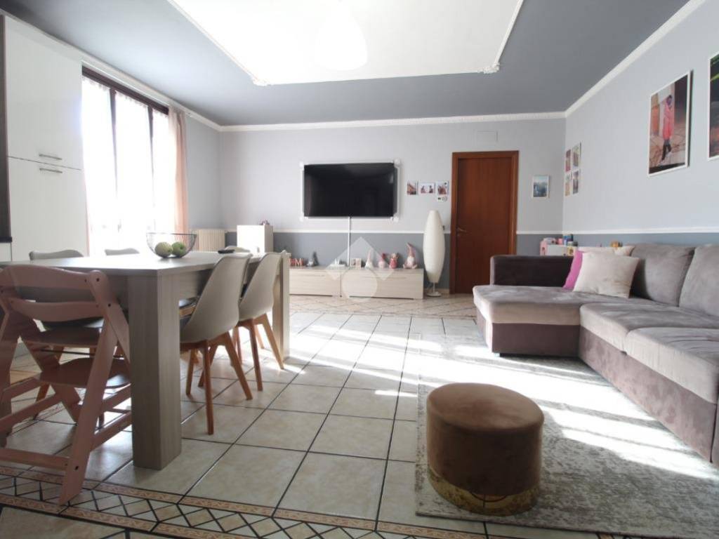 appartamento in vendita a Cadelbosco di Sopra