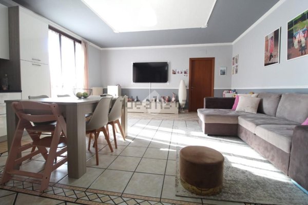 appartamento in vendita a Cadelbosco di Sopra