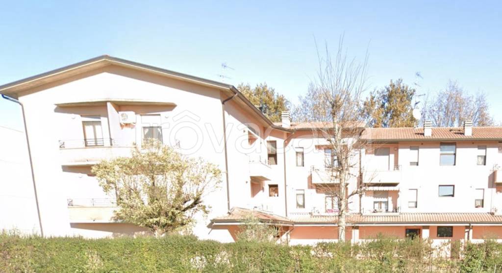 appartamento in vendita a Cadelbosco di Sopra in zona Cadelbosco di Sotto