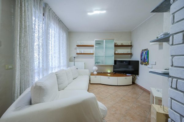 appartamento in vendita a Cadelbosco di Sopra in zona Cadelbosco di Sotto