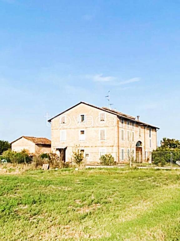 casa indipendente in vendita a Cadelbosco di Sopra in zona Cadelbosco di Sotto