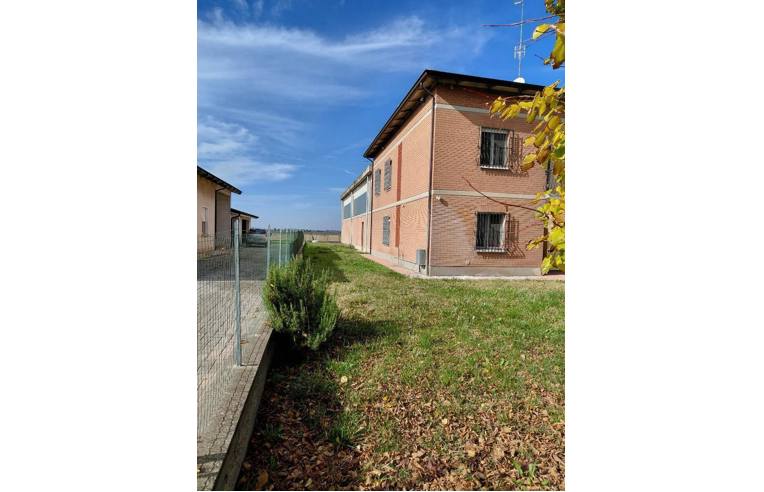 casa indipendente in vendita a Cadelbosco di Sopra