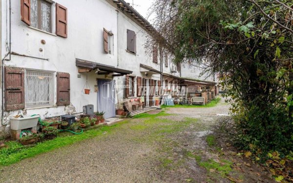 casa indipendente in vendita a Cadelbosco di Sopra