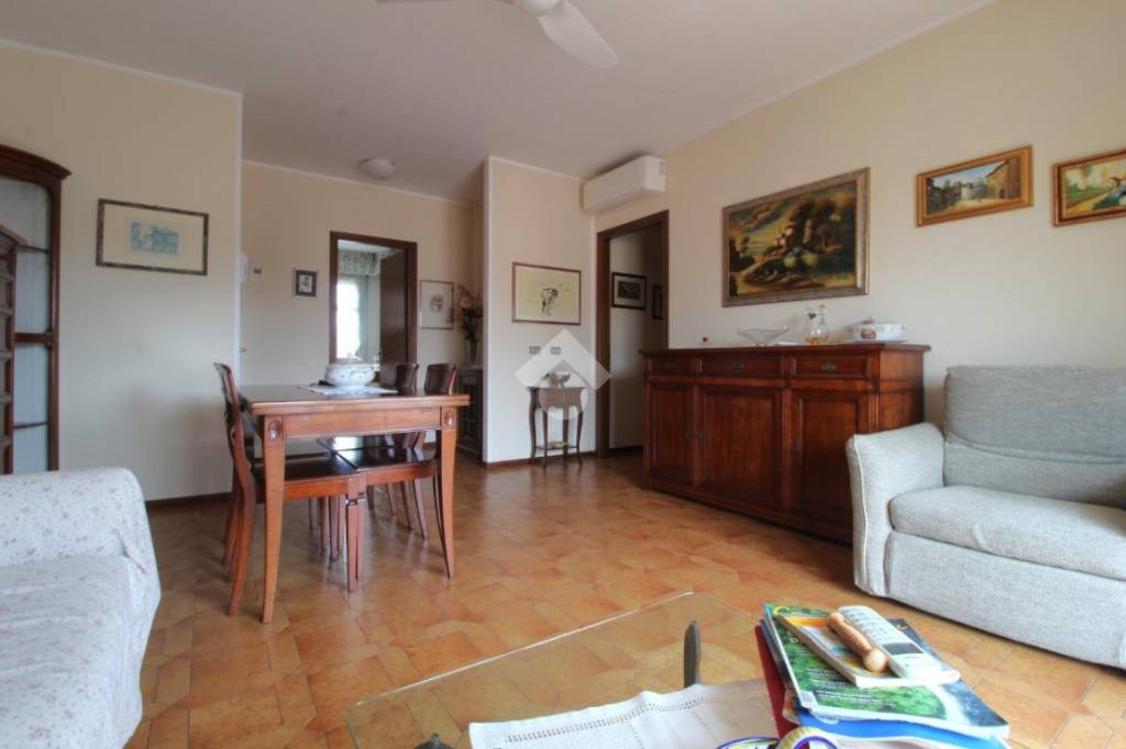 appartamento in vendita a Cadelbosco di Sopra