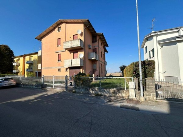 appartamento in vendita a Cadelbosco di Sopra in zona Cadelbosco di Sotto