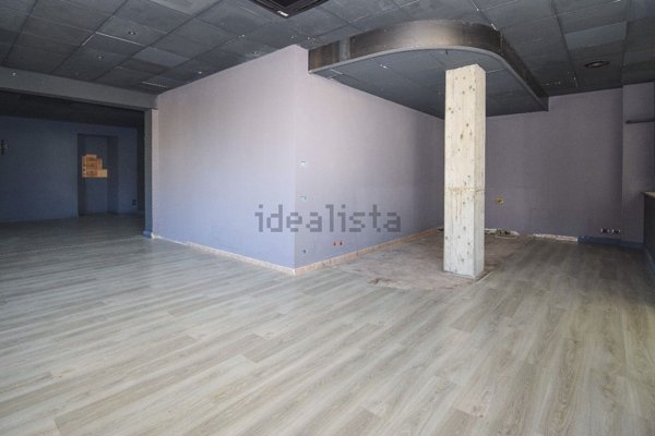 negozio in vendita a Cadelbosco di Sopra