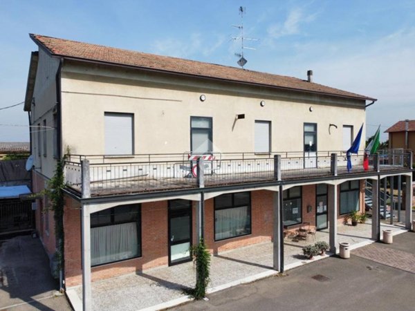 casa indipendente in vendita a Cadelbosco di Sopra