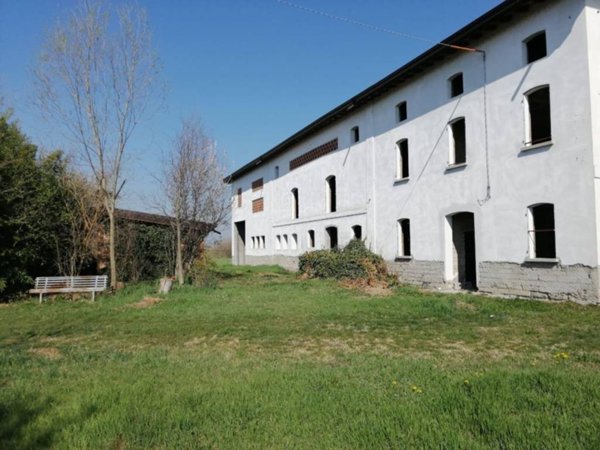 casa indipendente in vendita a Cadelbosco di Sopra