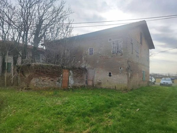 casa indipendente in vendita a Cadelbosco di Sopra