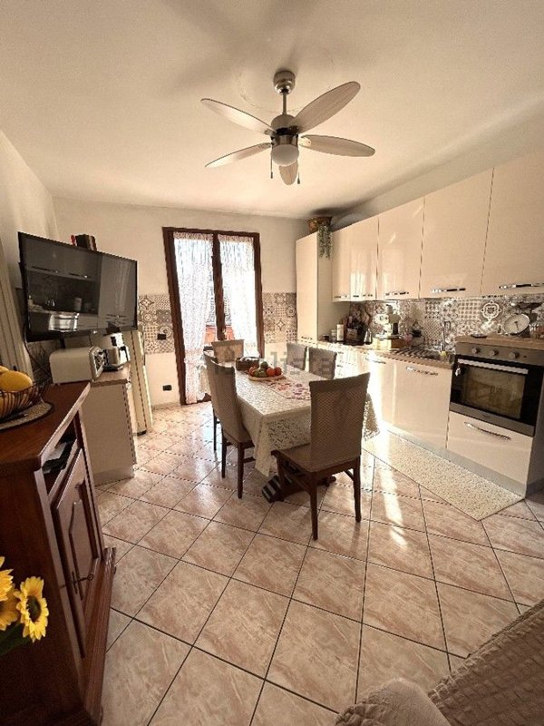 appartamento in vendita a Cadelbosco di Sopra in zona Cadelbosco di Sotto