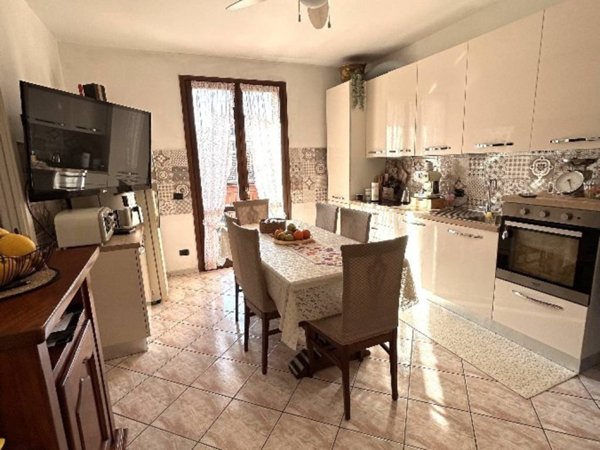 appartamento in vendita a Cadelbosco di Sopra in zona Cadelbosco di Sotto