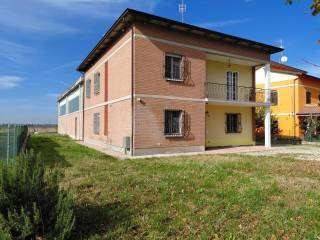 casa indipendente in vendita a Cadelbosco di Sopra