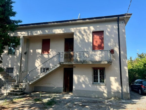 casa indipendente in vendita a Cadelbosco di Sopra