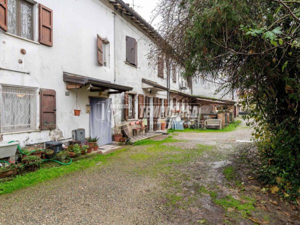 casa indipendente in vendita a Cadelbosco di Sopra