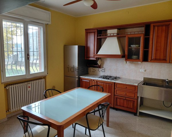 casa indipendente in vendita a Cadelbosco di Sopra