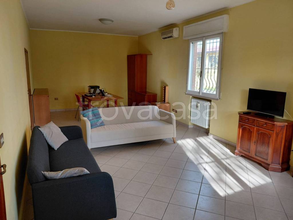 casa indipendente in vendita a Cadelbosco di Sopra