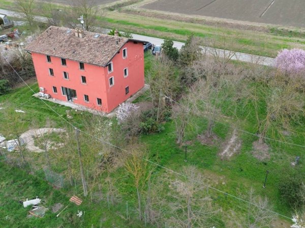 casa indipendente in vendita a Cadelbosco di Sopra