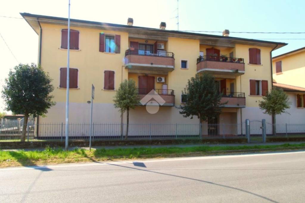 appartamento in vendita a Cadelbosco di Sopra in zona Cadelbosco di Sotto