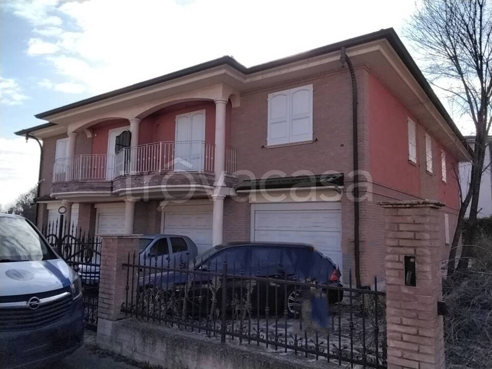 casa indipendente in vendita a Cadelbosco di Sopra