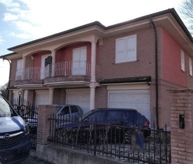 casa indipendente in vendita a Cadelbosco di Sopra