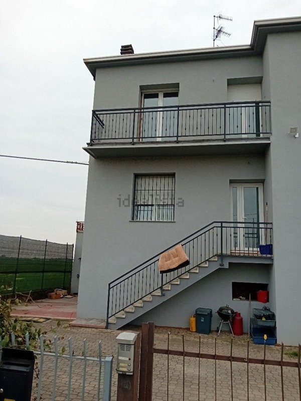 casa indipendente in vendita a Cadelbosco di Sopra in zona Cadelbosco di Sotto