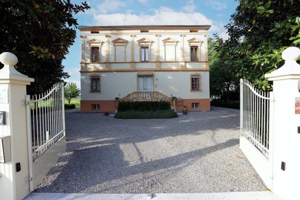 casa indipendente in vendita a Cadelbosco di Sopra in zona Cadelbosco di Sotto