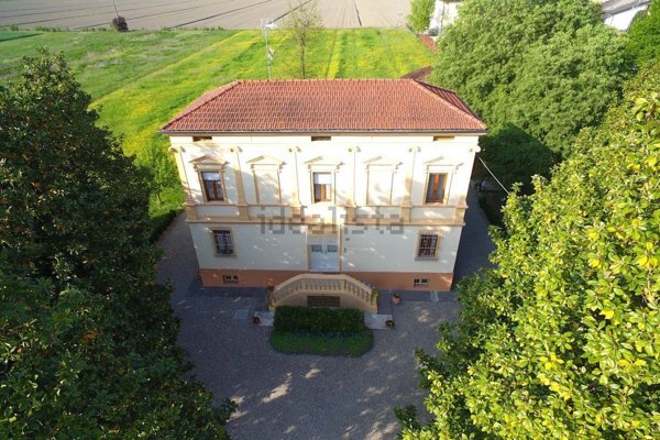 casa indipendente in vendita a Cadelbosco di Sopra in zona Cadelbosco di Sotto