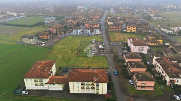 casa indipendente in vendita a Cadelbosco di Sopra