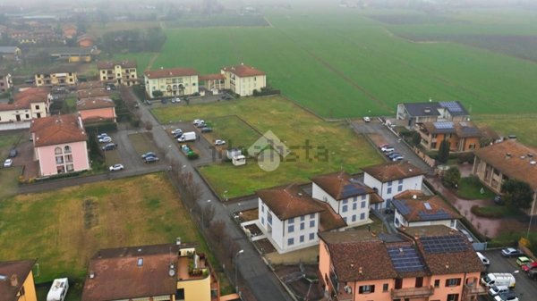 casa indipendente in vendita a Cadelbosco di Sopra