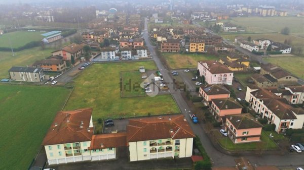 casa indipendente in vendita a Cadelbosco di Sopra