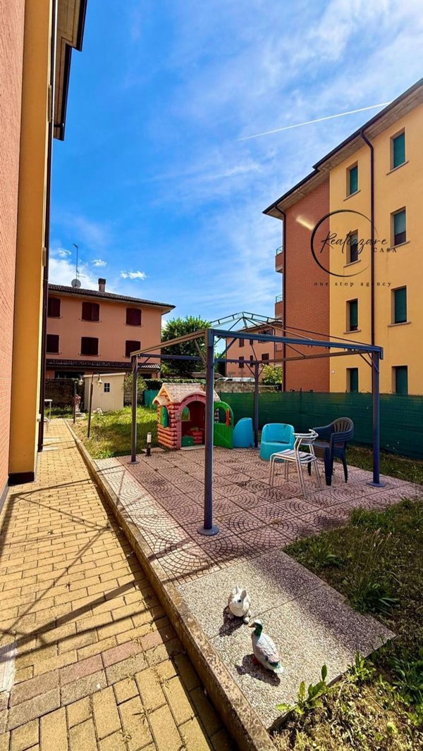 appartamento in vendita a Cadelbosco di Sopra in zona Zurco