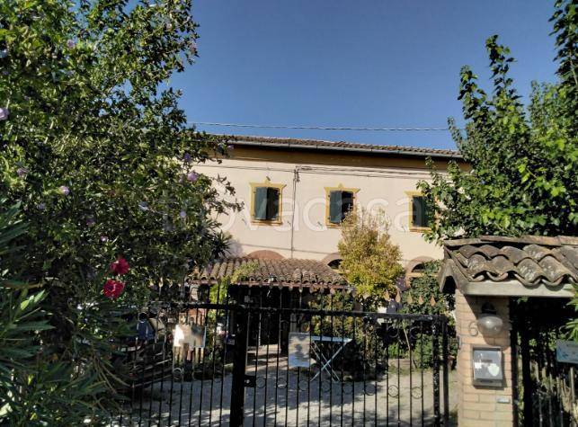 ufficio in vendita a Cadelbosco di Sopra in zona Cadelbosco di Sotto