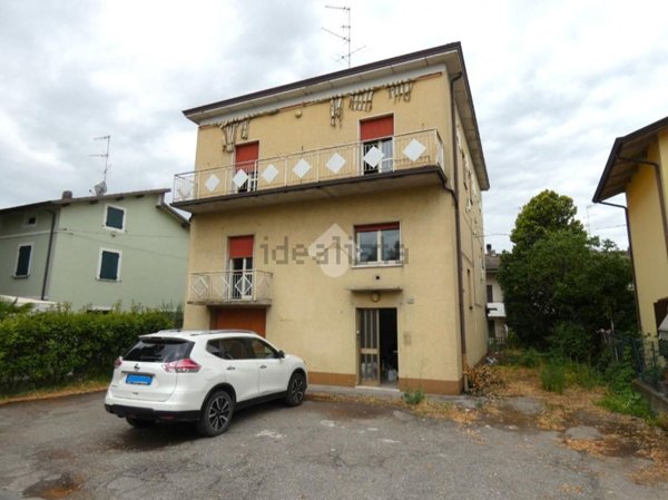 casa indipendente in vendita a Cadelbosco di Sopra