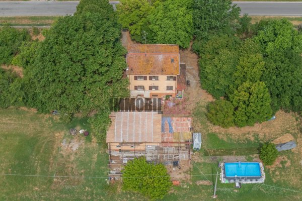 casa indipendente in vendita a Cadelbosco di Sopra in zona Cadelbosco di Sotto