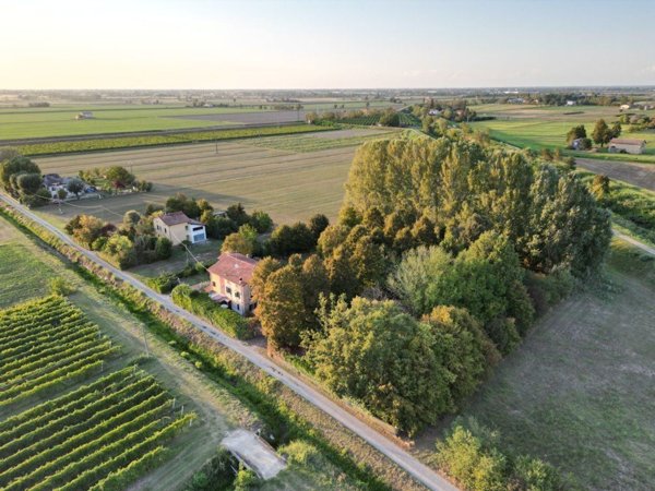 appartamento in vendita a Cadelbosco di Sopra in zona Cadelbosco di Sotto